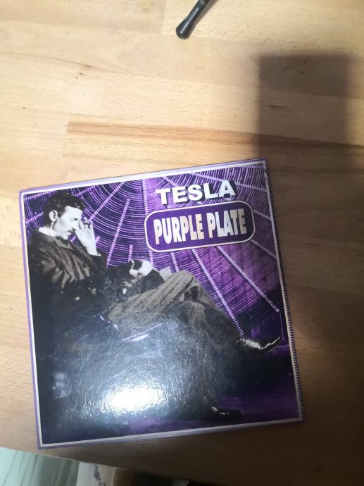 velika teslina purpurna plošča tesla purple plate