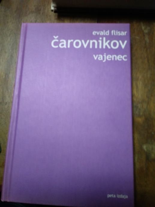 CAROVNIKOV VAJENEC