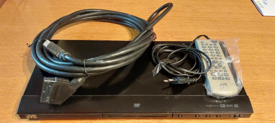 predvajalnik JVC XV-N210  DVD/SUPER VCD/VCD/CD PLAYER