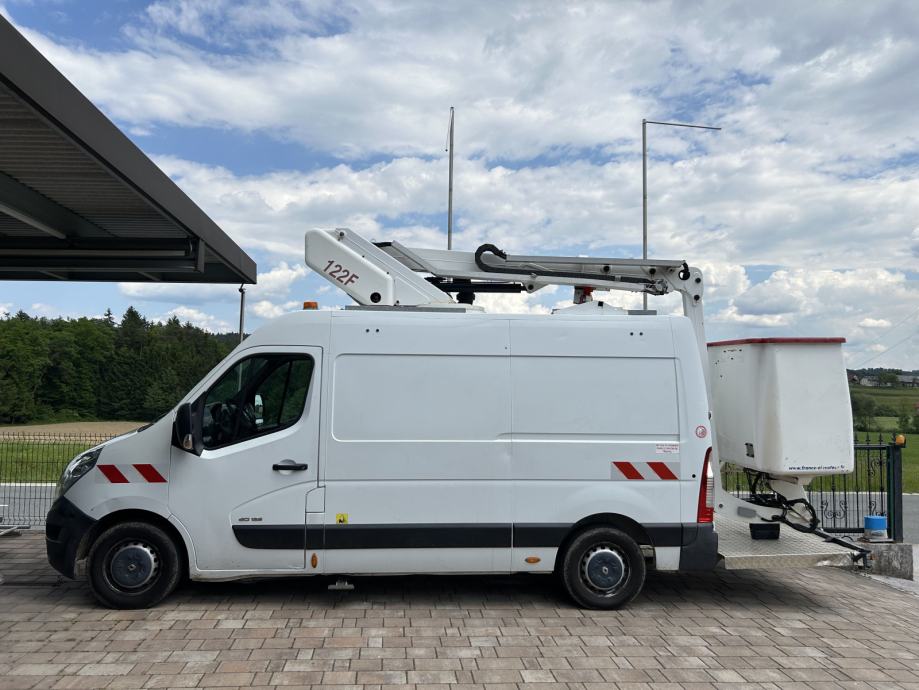 NAJEM Renault Master dvižna košara 12m