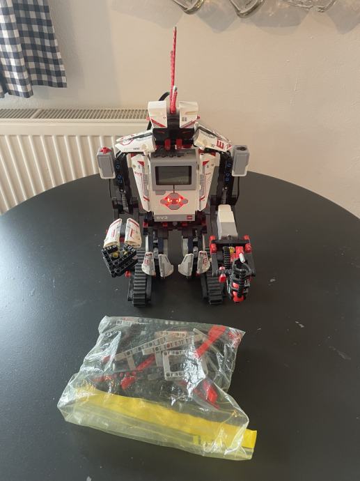 LEGO MINDSTORM EV3