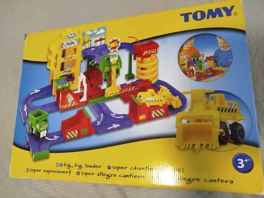 Prodam Tomy Big loader stezo z avtom za 25 EUR