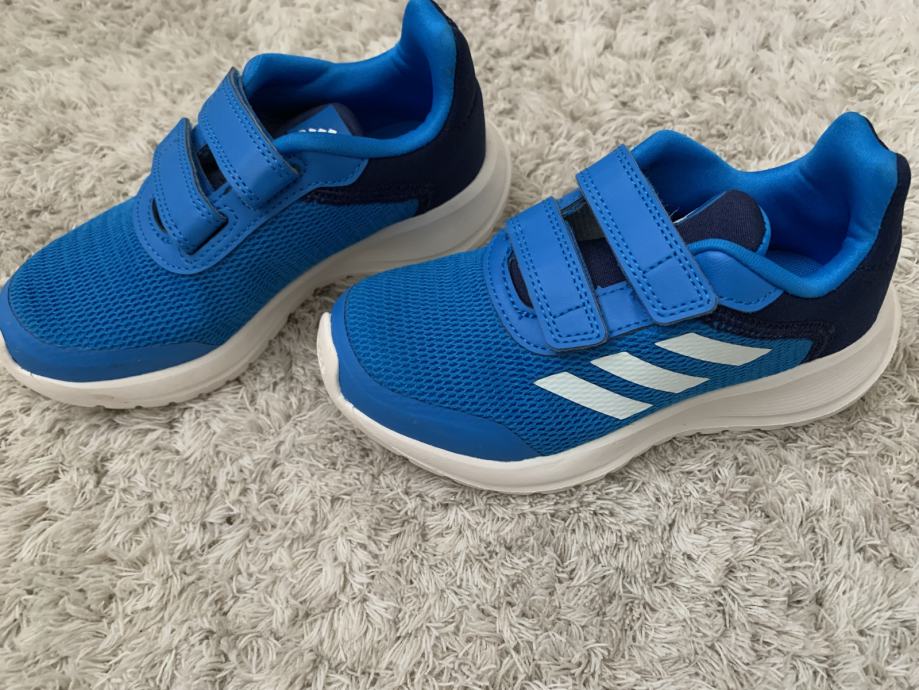 Adidas copati NOVI 30