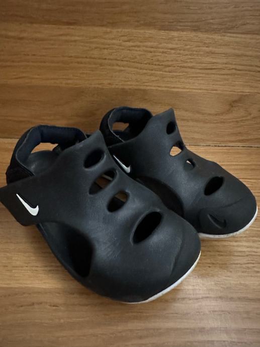 Otroški poletni sandali (primerni za vodo) znamke Nike