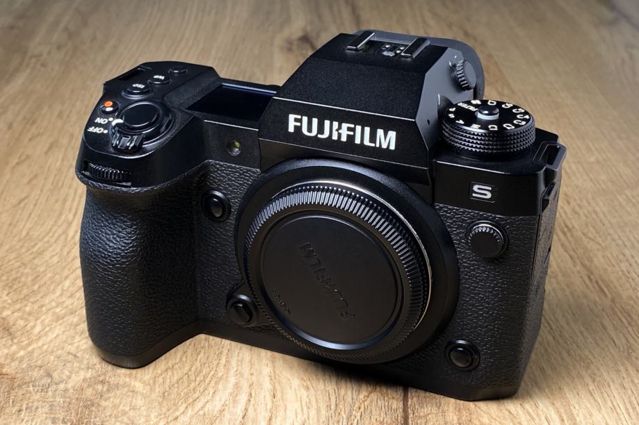 Fujifilm X-H2S