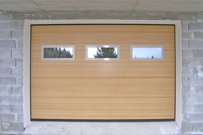 Prodam 3 okna za garažna vrata - nova