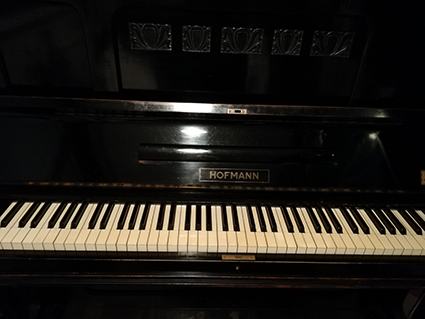 koncertni pianino Hofmann