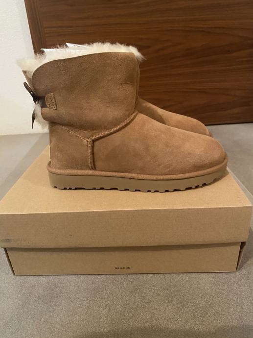 UGG original nove 39