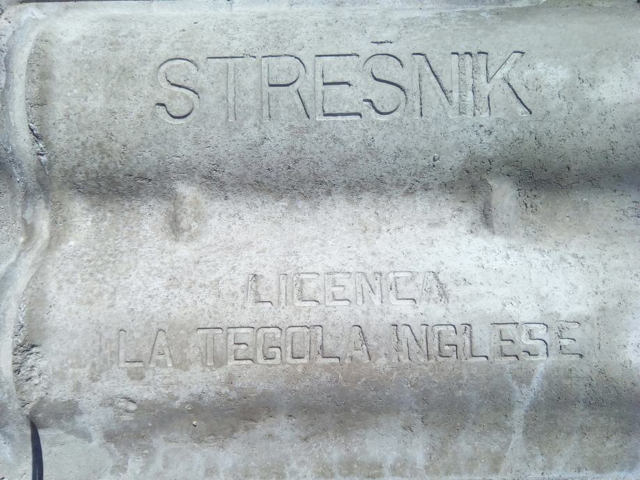 Strešniki La tegola inglese.