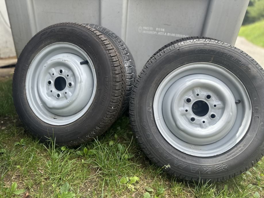 Platišča gume 135/80 R12 zastava 750