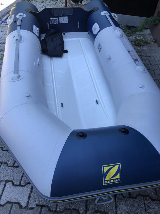 ZODIAC CADET 300 C