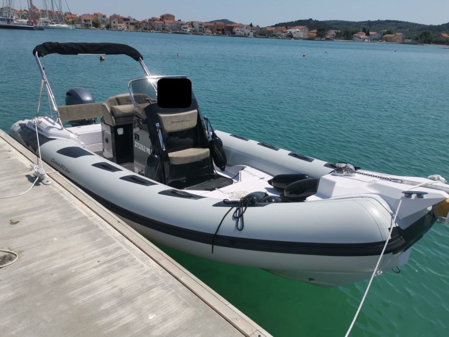 Ranieri International CAYMAN 23.0 Sport + yamaha 200