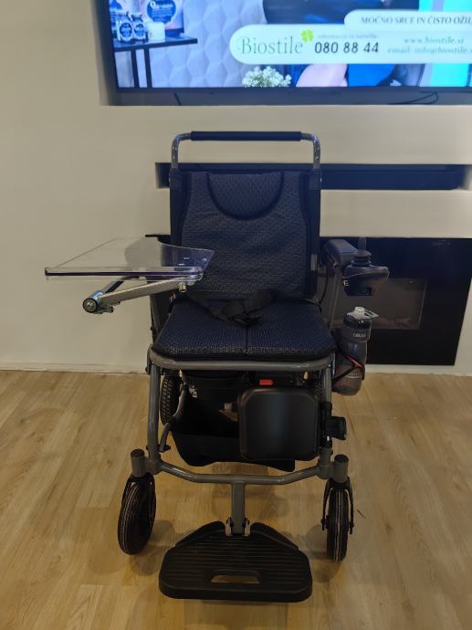 Električni invalidski voziček NOVO (Invacare Kompas)