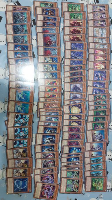 yugioh karte (yu-gi-oh) original angleške več kot 500 kart ohranjene