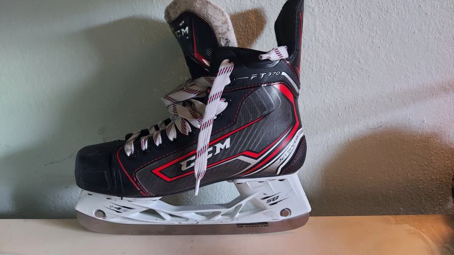 Hokejske drsalke CCM JetSpeed FT 370