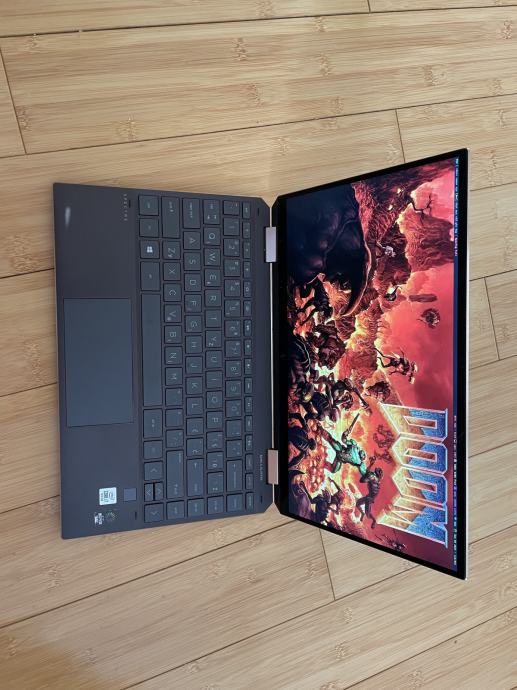 HP Spectre x360 13-0003nn + HP Pen