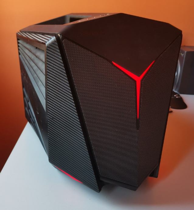 Gaming Lenovo Cube y710