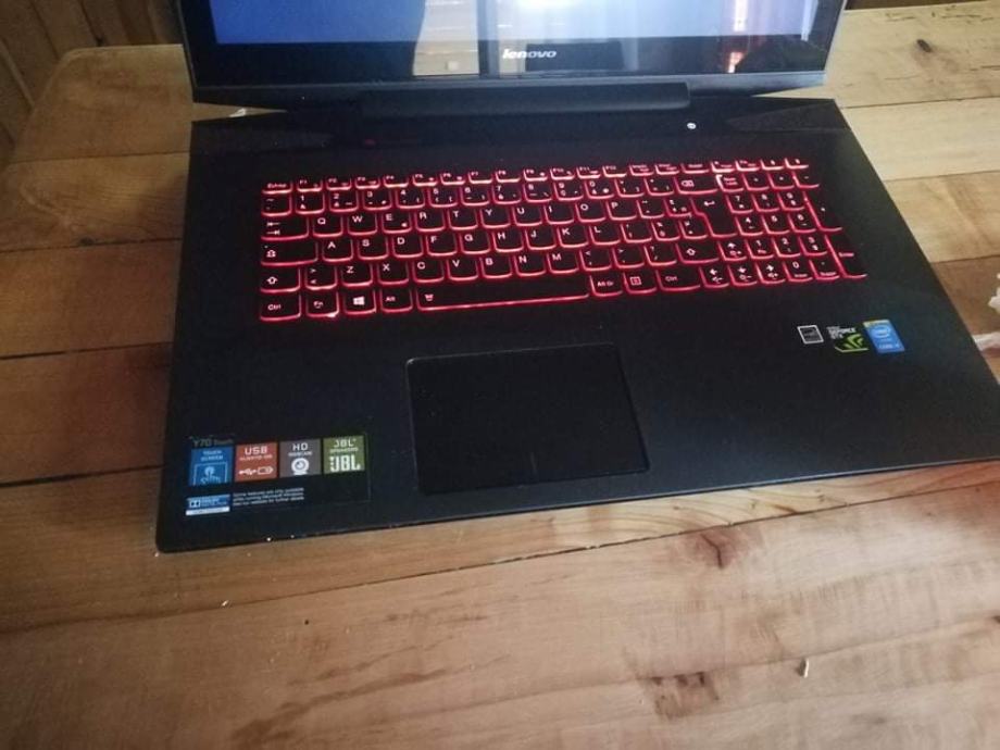 Laptop LENOVO Y70 TOUCH SCREEN