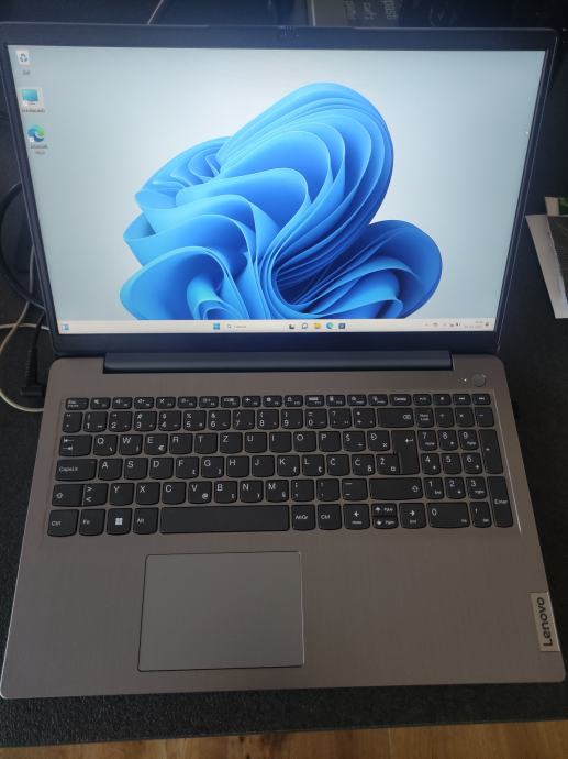 Lenovo IdeaPad 3 i3-11gen 12gb 512gb ssd 15.6 fhd