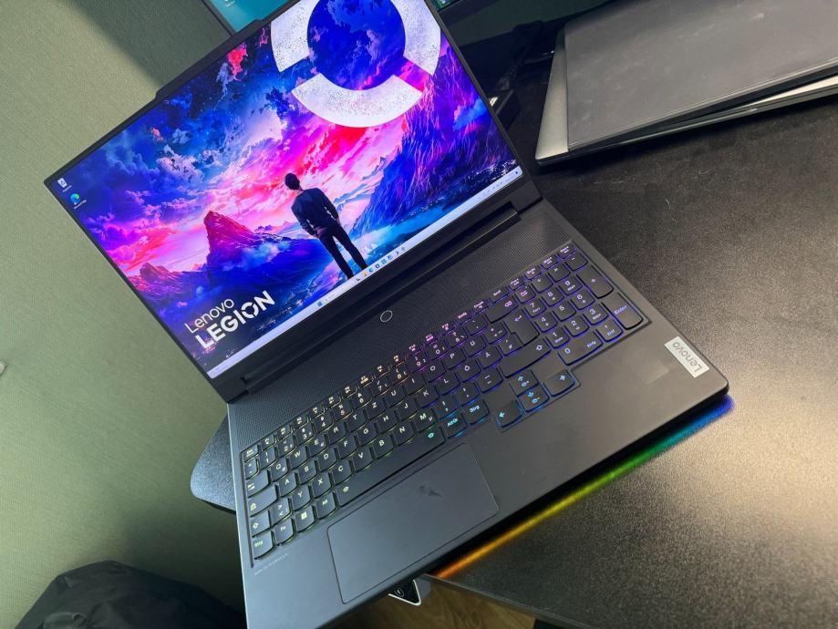 Lenovo Legion / i9 14th gen, 64 GB RAM, NVIDIA RTX 4090, 2 TB NOVO