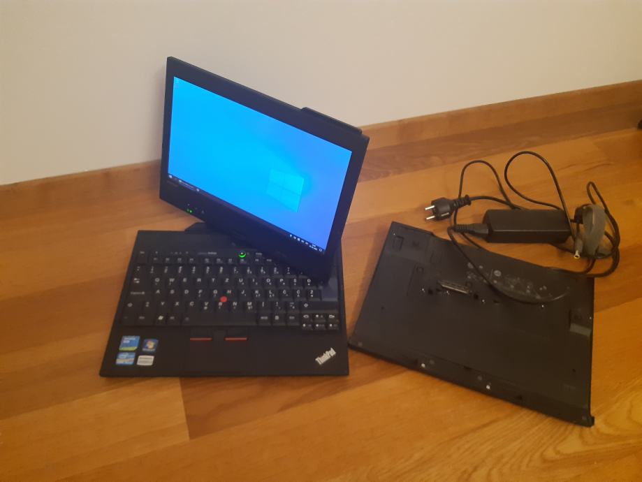 Lenovo Thinkpad X220 - i5-2520M, 8GB RAM, 265GB SSD + Docking station