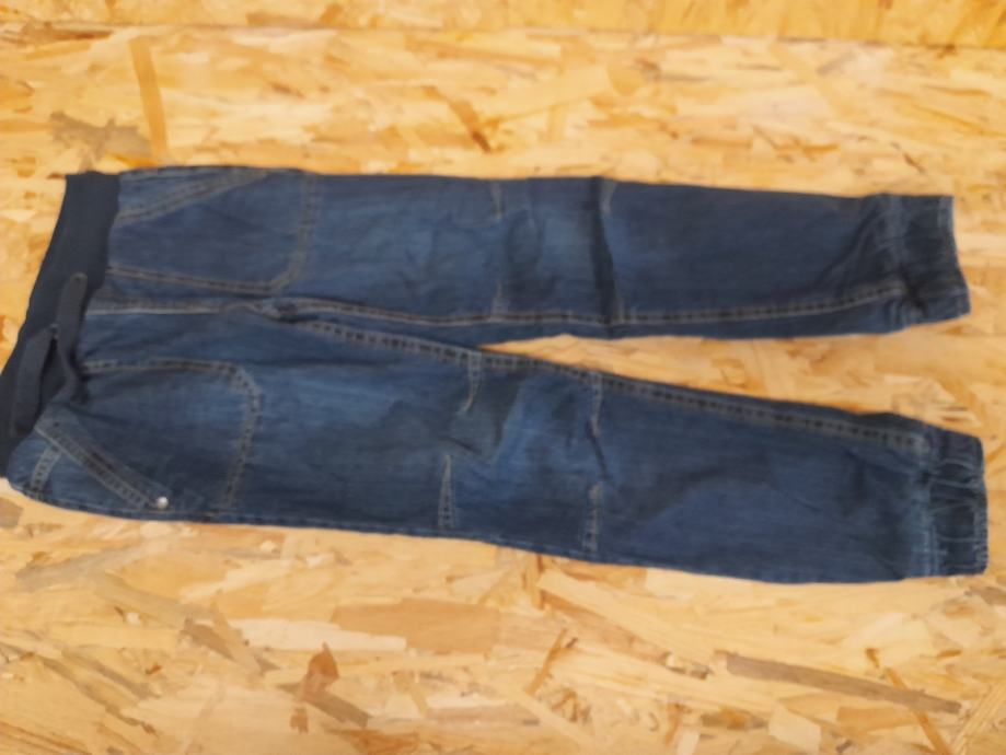 Otroske jeans hlace 134