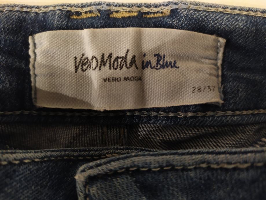 Hlače jeans Vero Moda unikatne