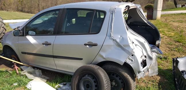 renault clio 3 po delih