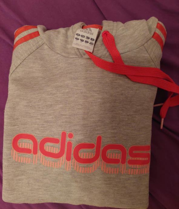 Adidas jopa