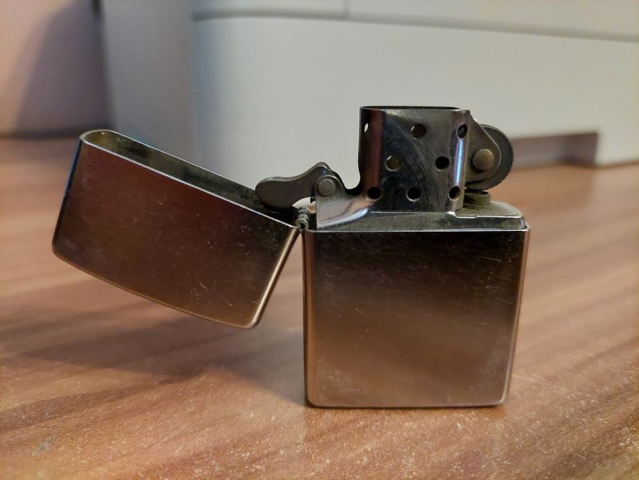 Vžigalnik Zippo