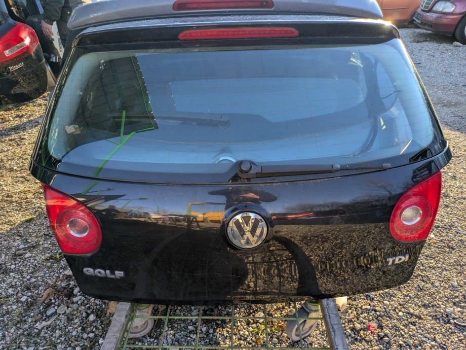 VW Golf 5 prtljažna vrata pokrov prtljage