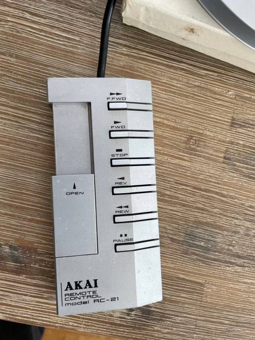 AKAI RC-21 daljinski upravljalnik