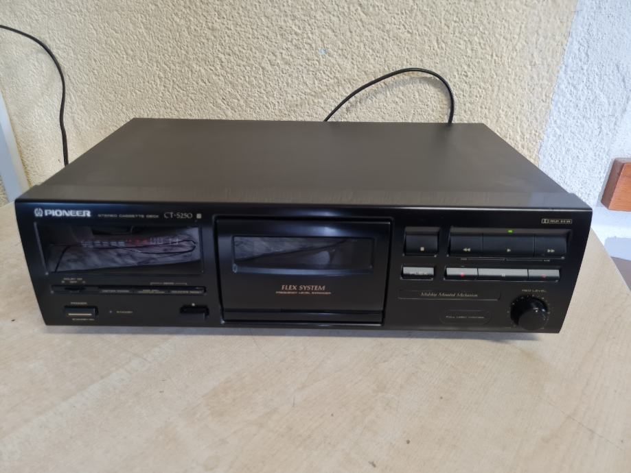 PIONEER CT-S250, kasetnik