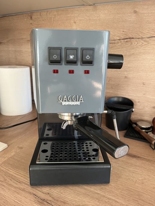 Gaggia Classic Pro espresso kavni aparat