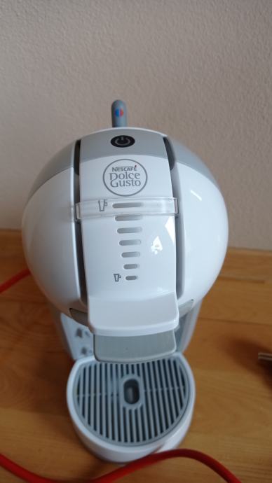 Kavni aparat Dolce Gusto