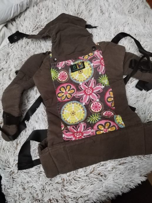 Nosilka Beco Baby Carrier rjava z rožicami, do 20 kg