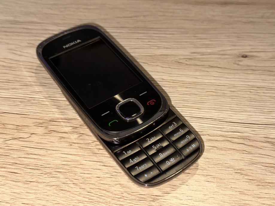 Nokia 7230