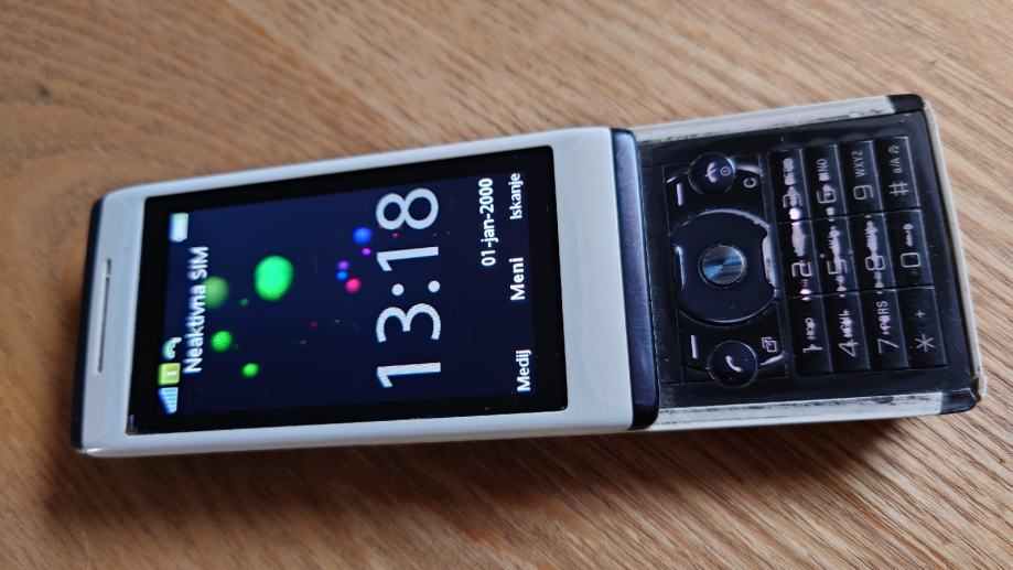 Sony Ericsson Aino