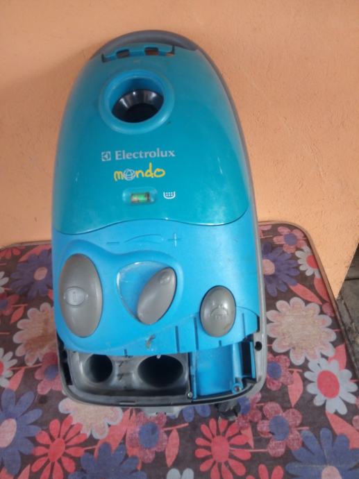 ELEKTROLUKS  MONDO  10 €