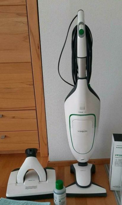 Sesalec Vorwerk Kobold VK200 s sesalnim brisalcem SP600