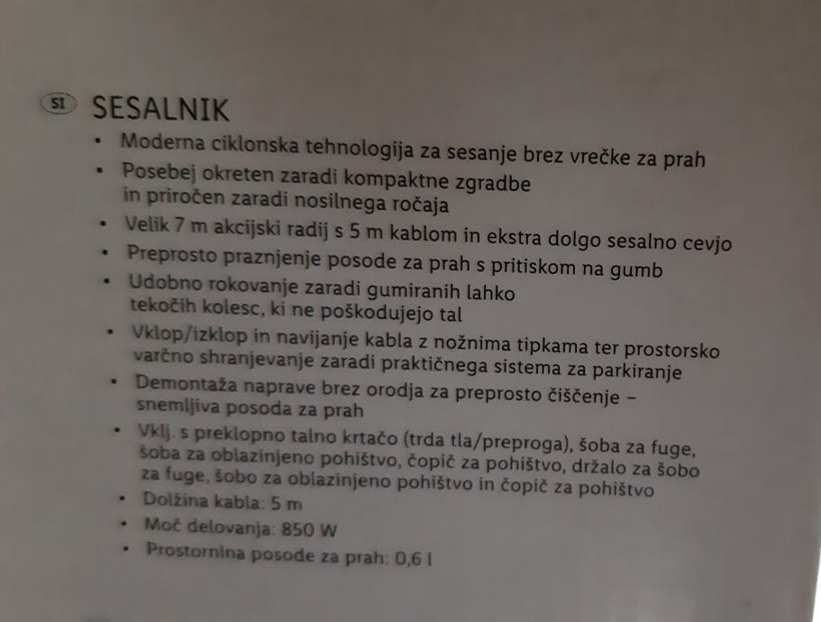 Sesalnik 850W, brez vrečke