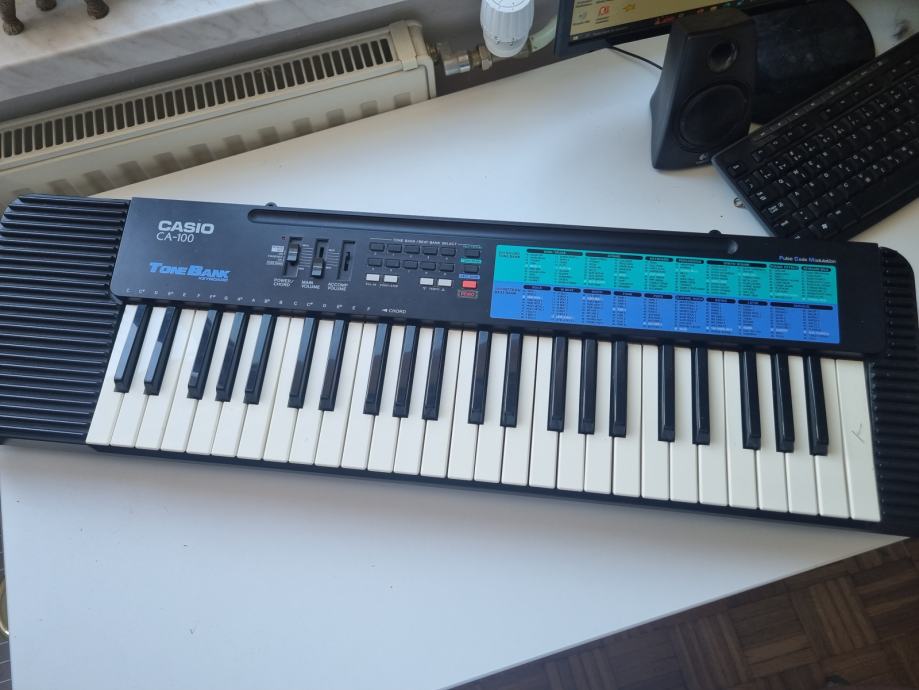 Casio CA-100 klaviatura/ synthesizer