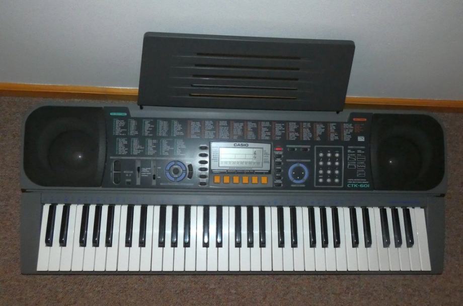 Casio Klaviatura Sintisajzer Ctk 601