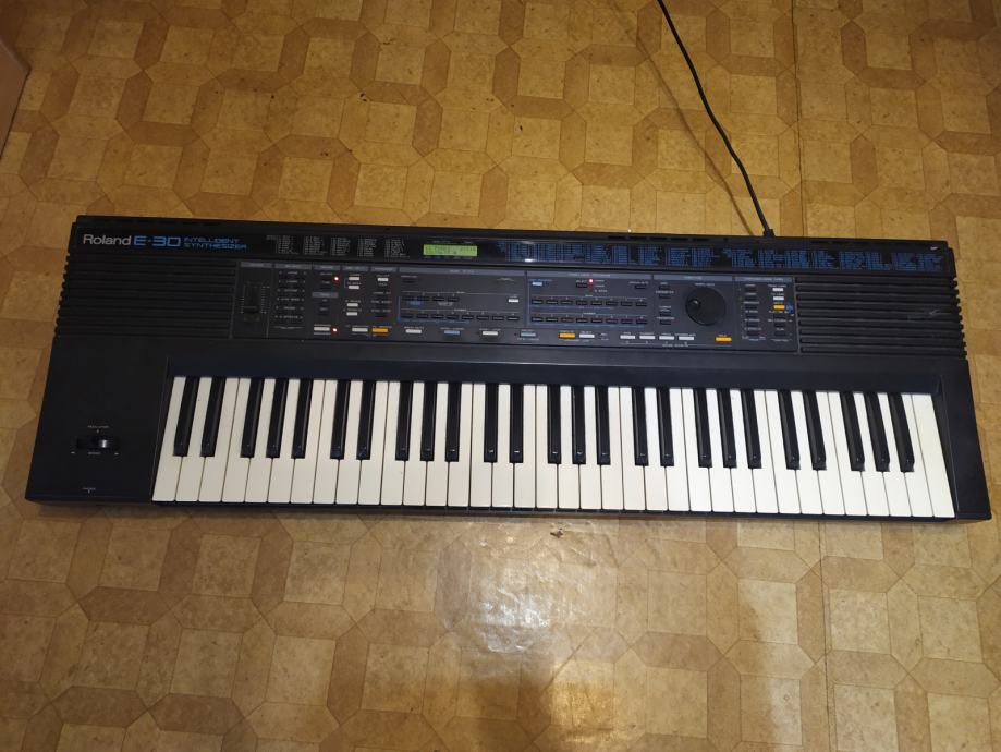 Klaviatura Roland E-30