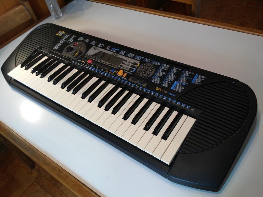 Klaviatura  YAMAHA   PSR-79