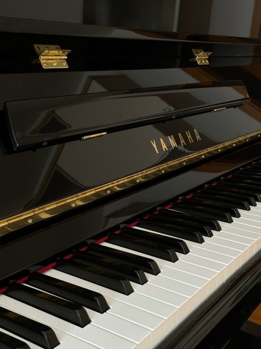 Klavir, piano Yamaha B2