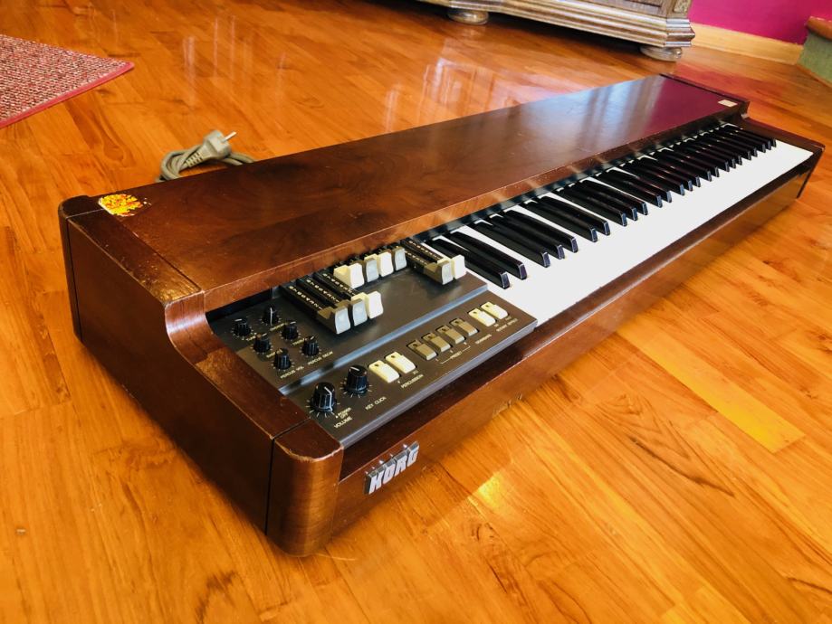 Korg CX3  Hammond clone