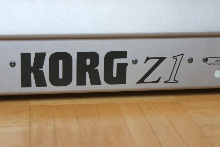 Korg Z1 s kovčkom