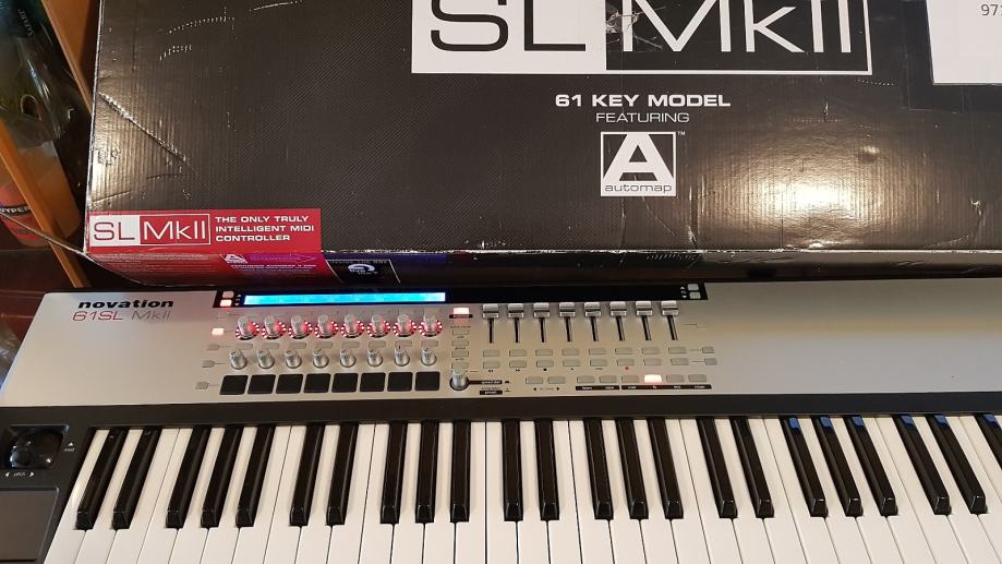 Novation SL61 MK2 usb-midi controller