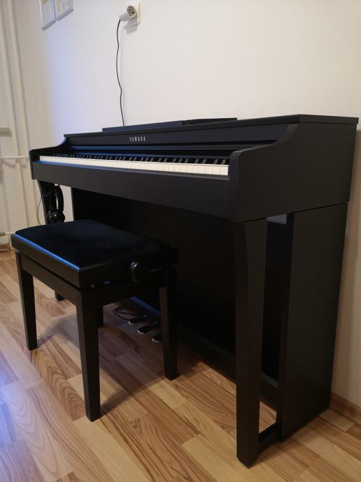 Piano Yamaha Clavinova CLP 625B
